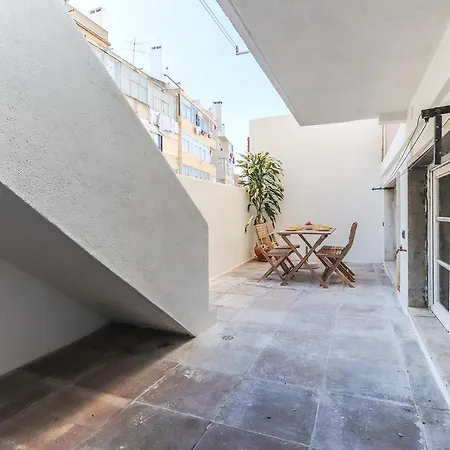 Portucale ! Olaias Design With Terrace * Lissabon