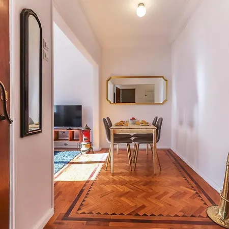 Portucale ! Olaias Design With Terrace Апартаменты Лиссабон