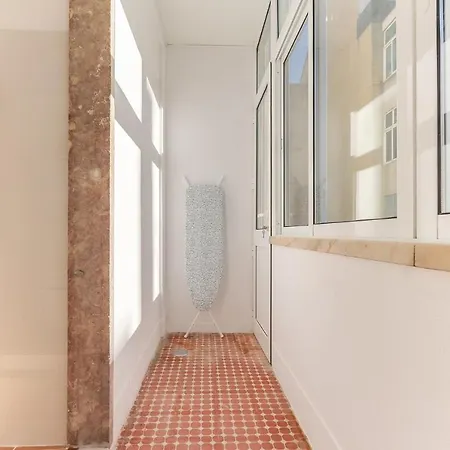 Portucale ! Olaias Design With Terrace Lägenhet *