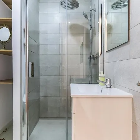 Portucale ! Olaias Design With Terrace * Лиссабон