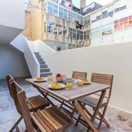 Daire Portucale ! Olaias Design With Terrace
