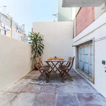 Portucale ! Olaias Design With Terrace Daire